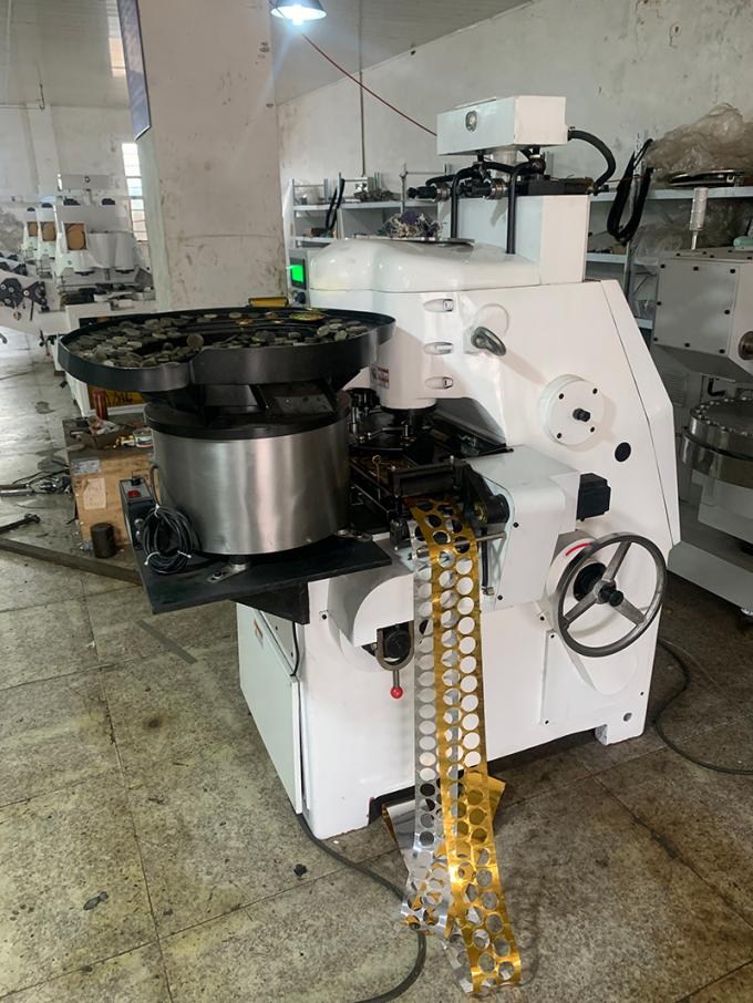 Macchina imballatrice 160pcs Min Coin Chocolate Wrapping Machine del cioccolato di Auris 2