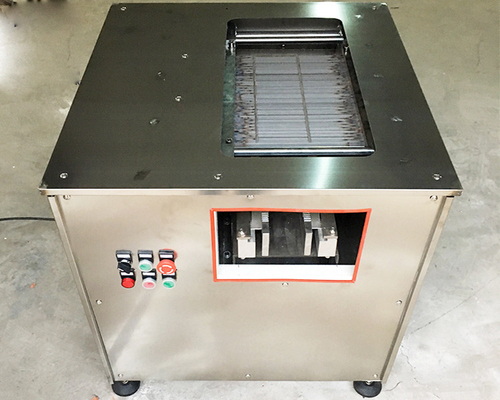 Carpa automatica diagonale Salmon Slicing Fish Deboning Machine della macchina di taglio del pesce