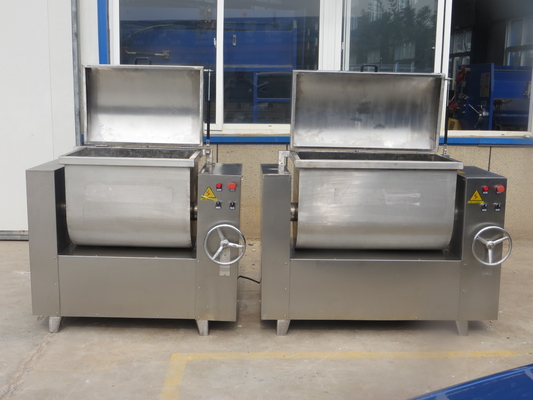 la macchina del miscelatore della carne 120kg rinforza l'apparecchio per la preparazione di salsicce motorizzato cotto a vapore