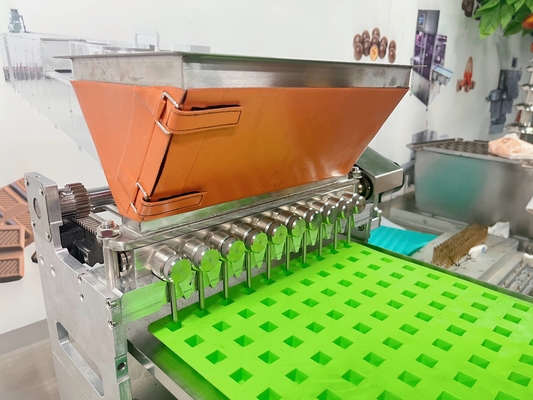 SpA Candy che rende a cioccolato della macchina SSS304 la macchina gommosa del depositante
