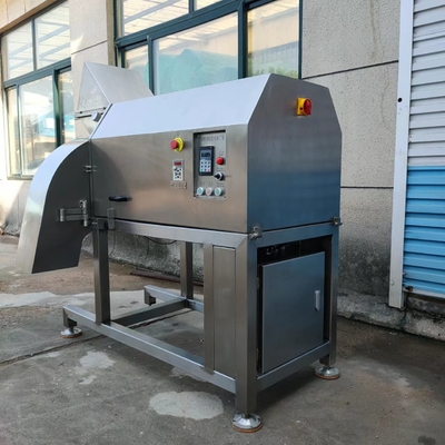 la lavorazione della carne 3000kg/H lavora la tagliatrice a macchina elettrica dell'affettatrice della carne del petto di pollo
