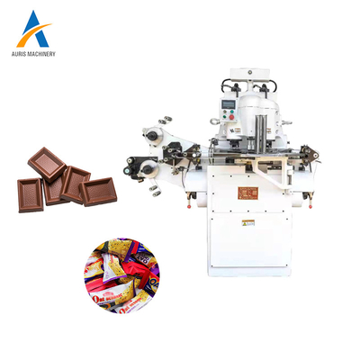 Macchina di fabbricazione di cioccolato della macchina avvolgitrice del cioccolato della moneta di oro macchina imballatrice completamente automatica di alta efficienza