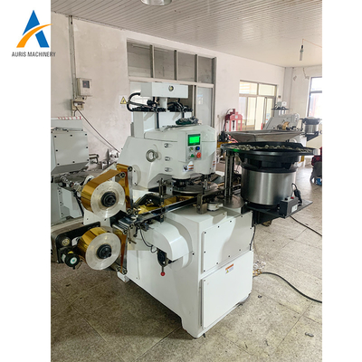 Macchina di fabbricazione di cioccolato della macchina avvolgitrice del cioccolato della moneta di oro macchina imballatrice completamente automatica di alta efficienza